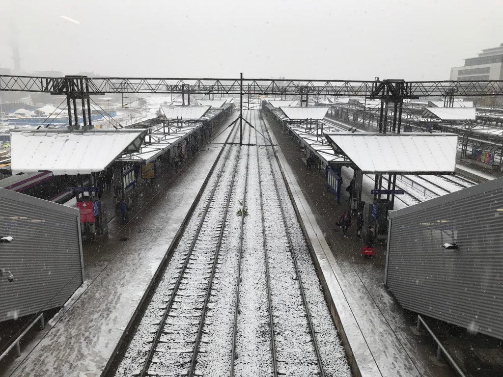 10月のパシラ駅